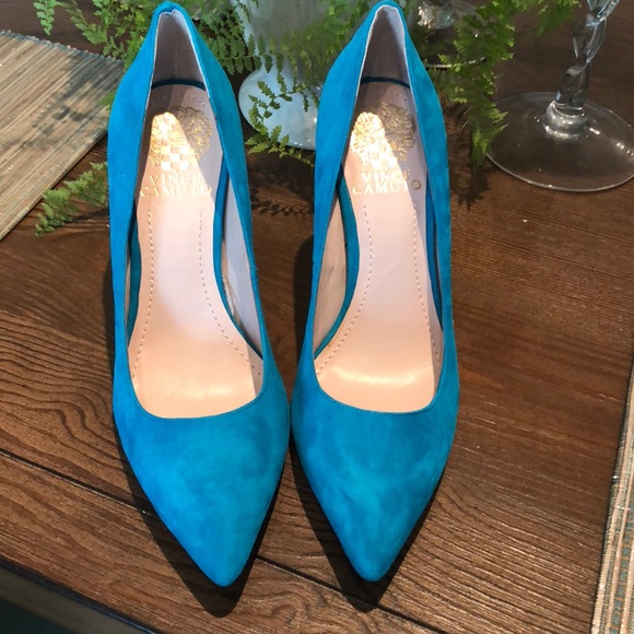 New Vince Camuto Teal Pumps - Picture 2 of 4